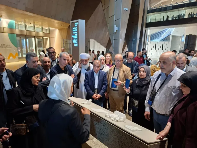 وفود الألكسو في زيارة للمتحف المصري الكبير