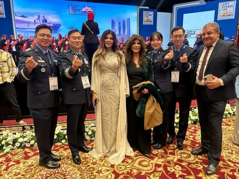 لي لى فريد تتألّق أمام الرئيس السيسي في إفتتاح معرض «إيديكس»