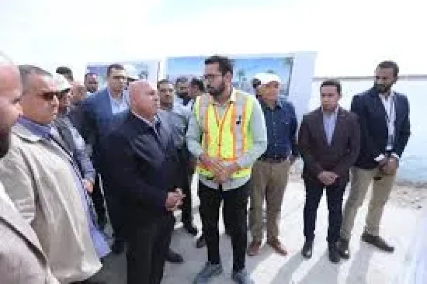 وزير النقل يتفقد مشروعات القطار الكهربائي السريع وكباري المزلقانات بالمنيا