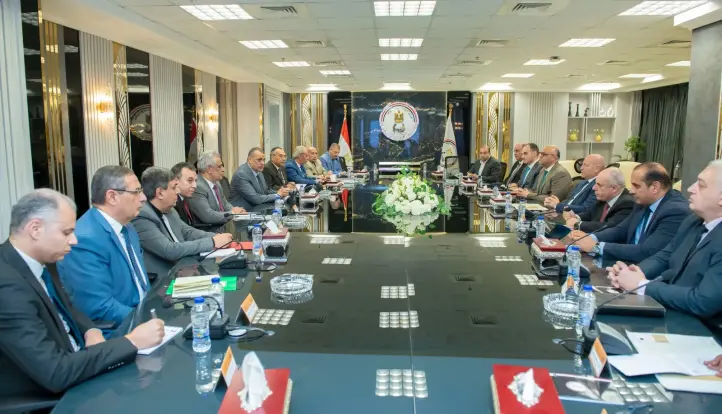 وزير الإنتاج الحربي يستقبل محافظيّ القاهرة والقليوبية لبحث سبل تعزيز التعاون المشترك