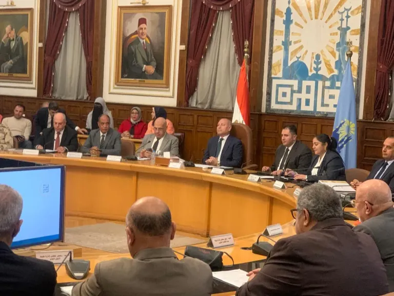 بعد تتويجه أفضل محافظ عربي.. القاهرة تحتفل بإنجازات إبراهيم صابر والأسمرات نموذجًا عربيًا لتنمية المجتمع