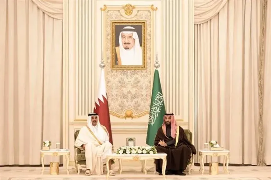 ولي العهد السعودي وأمير قطر يشهدان توقيع اتفاقية تنفيذ مشروع قطار السعودية قطر السريع