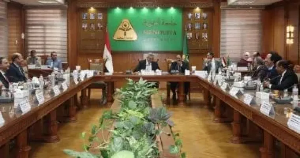 المجلس الأعلى لشئون خدمة المجتمع وتنمية البيئة يعقد اجتماعه الدوري بجامعة المنوفية