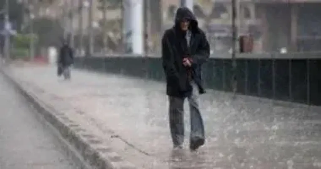 الأرصاد: تقلبات جوية مستمرة حتى نهاية الأسبوع.. وأمطار غزيرة على السواحل