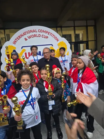 ٨٩ طفلًا مصريًا يكتسحون أولمبياد الحساب الذهني بجورجيا ويتوجون بالكأس الذهبي عالميًا