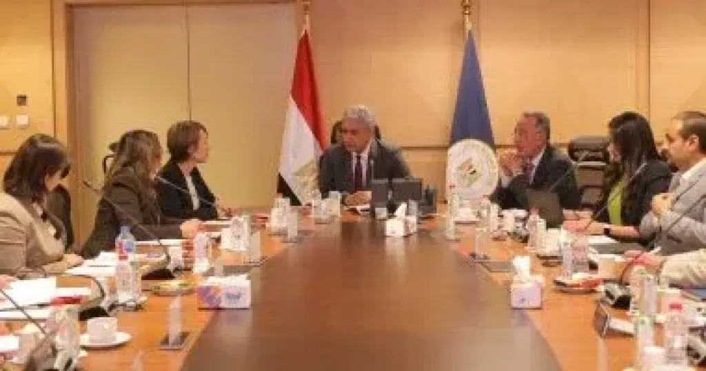 وزير السياحة يبحث مع وفد جايكا دعم برامج التطوير الفنى بالمتحف الكبير