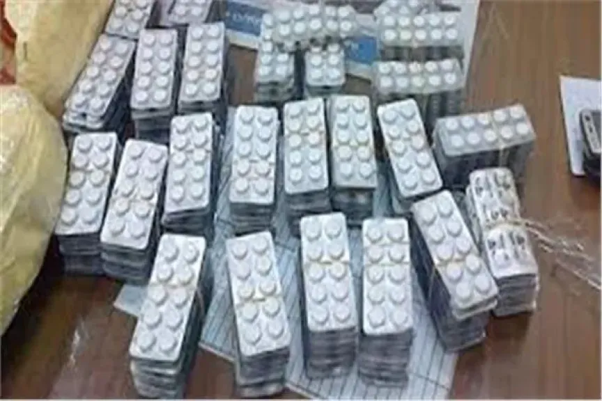 ضبط مسافر بمطار أسيوط بحوزته 4400 قرص كبتاجون