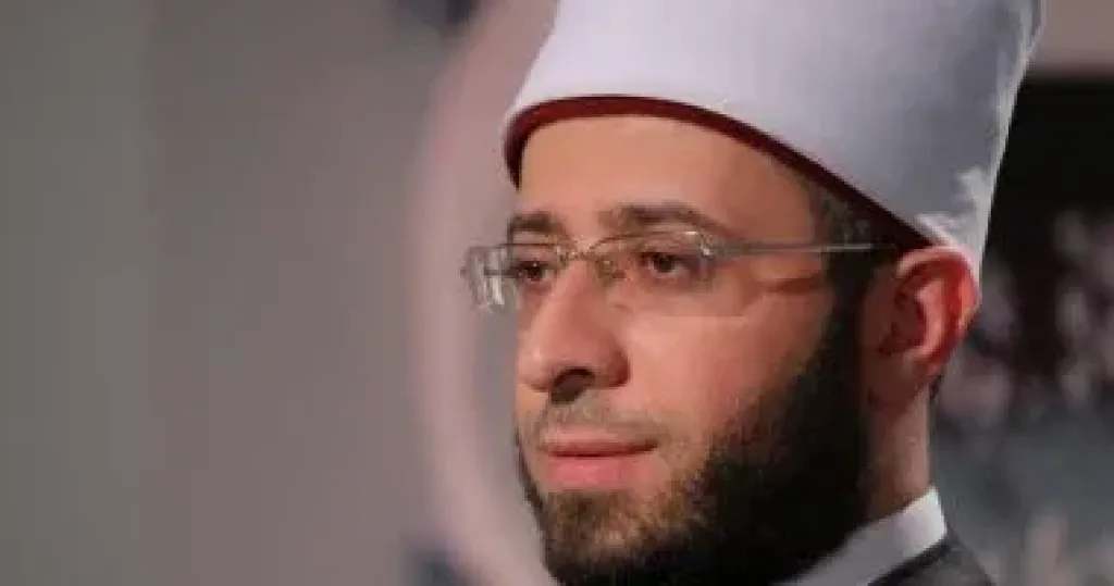 وزير الأوقاف يهنئ أشرف صبحى لاختياره رئيسًا للجنة الحكومية الدولية للتربية البدنية والرياضة باليونسكو