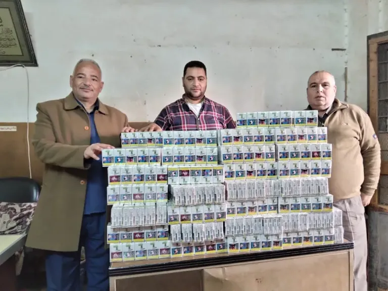 جانب من متابعه 