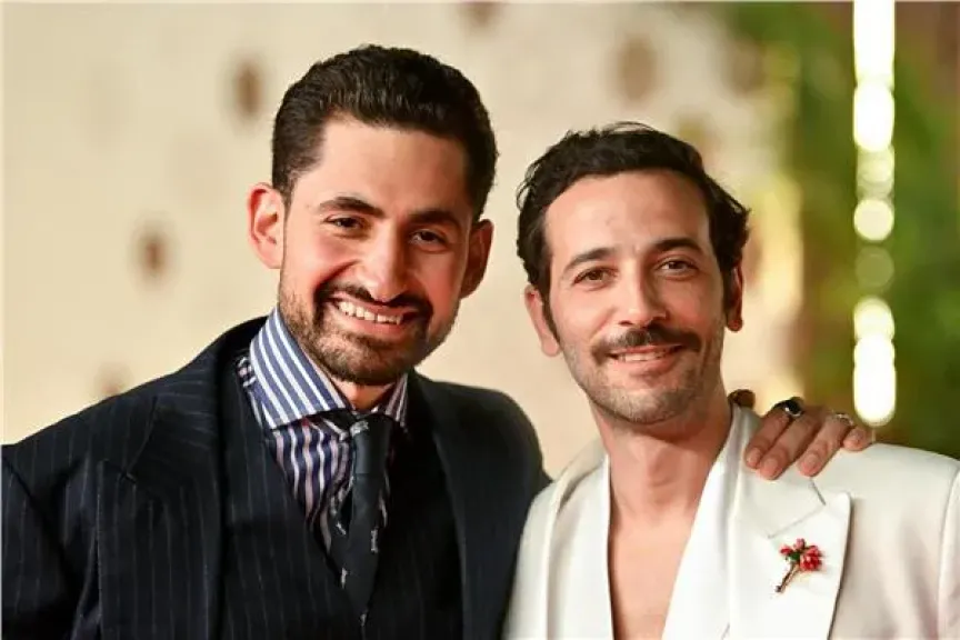 نجوم ”القصص” يتألقون على السجادة الحمراء في مهرجان البحر الأحمر