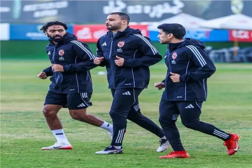 توروب يعقد محاضرة للاعبي الأهلي وفقرات خططية متنوعة