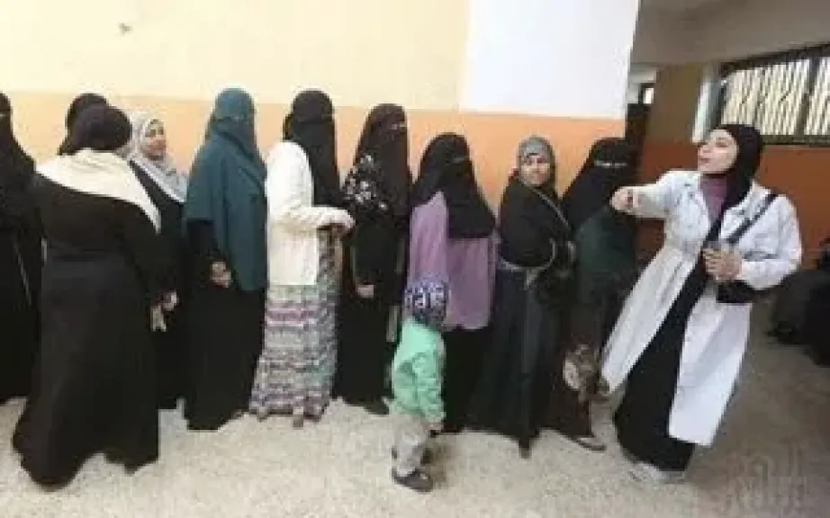 تزايد الناخبين على لجان العياط للإدلاء بأصواتهم فى انتخابات النواب