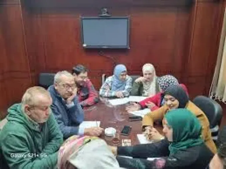 مدير ”التأمين الصحي” بدمياط تتابع أعمال تجهيز