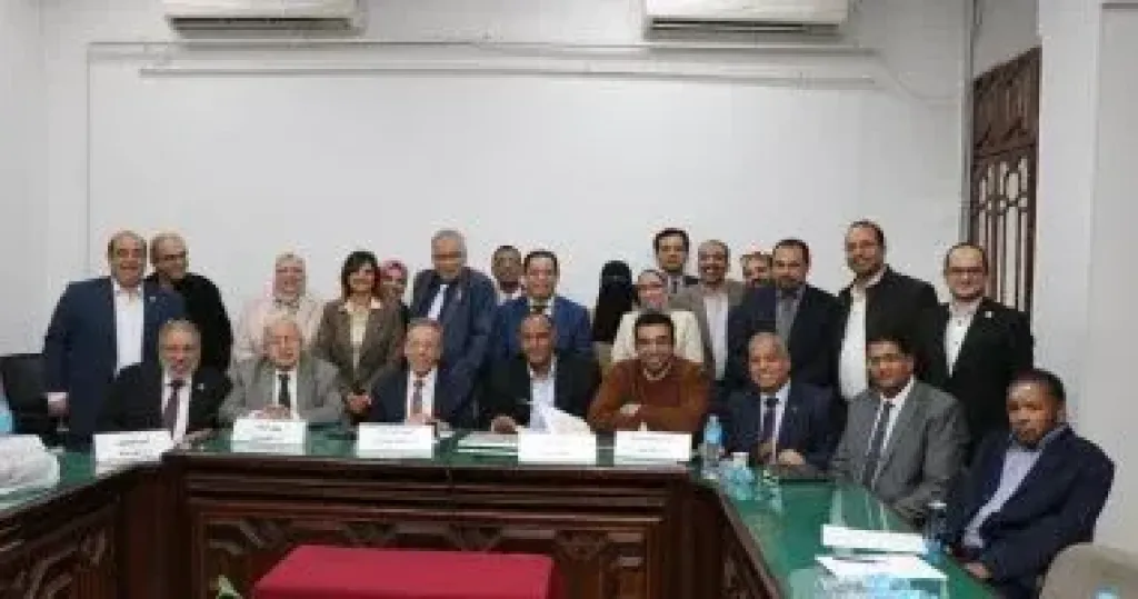 نقابة الأطباء تقر خطة لمتابعة تنفيذ قانون المسؤولية الطبية