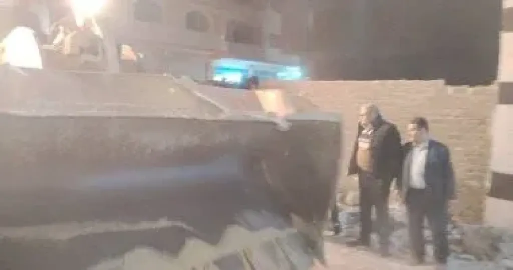 إيقاف أعمال بناء مخالف بحى السلام أول بالقاهرة