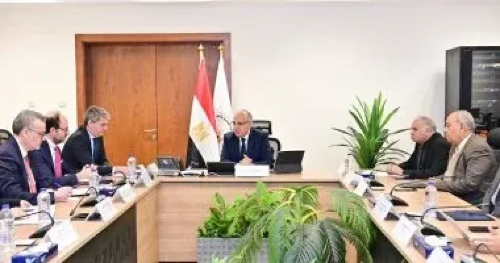 وزير الرى: الإعداد لدراسة جدوى لتحديث أنظمة الرى بالأراضى الزراعية