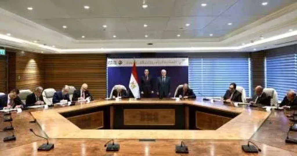 رئيس الوزراء يشهد مراسم توقيع البروتوكولات التنفيذية للتحالفات التسعة المتأهلة للمرحلة النهائية من المبادرة الرئاسية ”تحالف وتنمية”