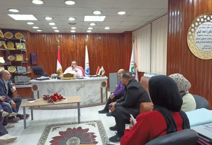 وكيل وزارة الصحة بالشرقية يجتمع بإدارة المستشفيات لمتابعة خطط التطوير