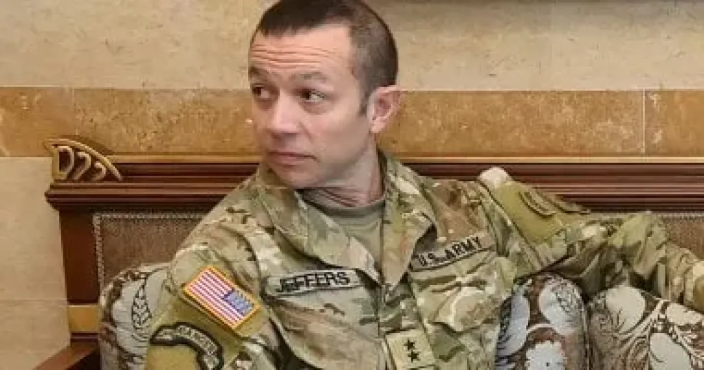 أكسيوس: الجنرال جاسبر جيفرز أبرز المرشحين لقيادة قوة الاستقرار فى غزة