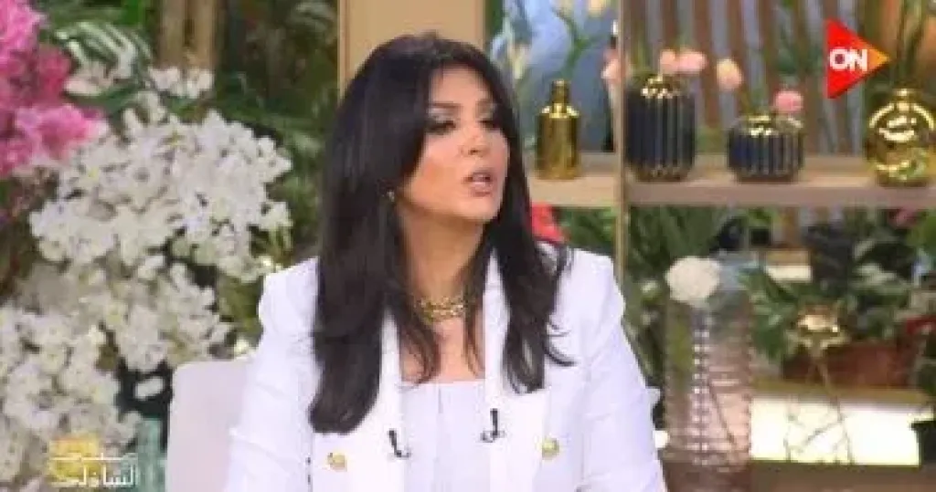 منى الشاذلي للجمهور: متتجوزوش من عائلة توكسيك.. وياسمين عبد العزيز: متتجوزوش خالص!