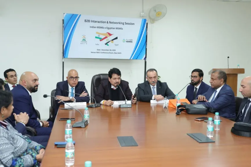 محافظ أسيوط: تعاون جديد مع المؤسسة الوطنية الهندية للصناعات الصغيرة