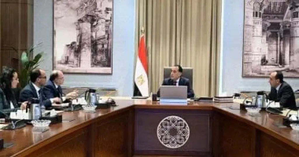 مجلس الوزراء يستعرض أبرز أنشطة مصطفى مدبولى خلال الأسبوع