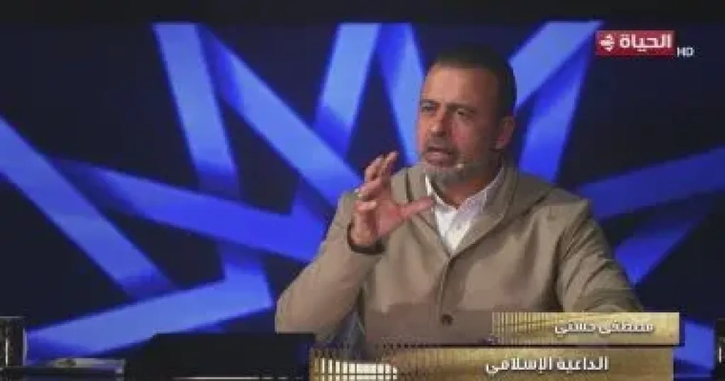 مصطفى حسنى: عندنا فى مصر اللى حلّته مليانة بيصب على اللى طبقه فاضى