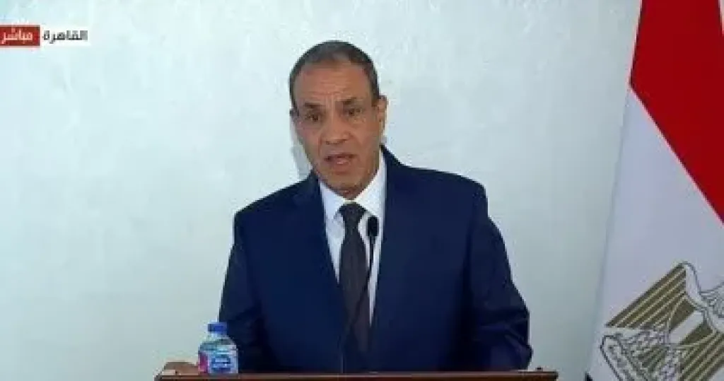 وزير الخارجية يشدد على رفض مصر لأية إجراءات لتكريس الانفصال بين الضفة وغزة