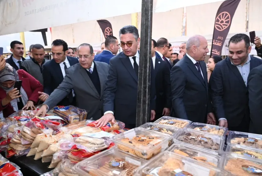 القابضة للصناعات الغذائية تطرح أكثر من 100 منتج لـ 22شركة تابعة في سوق اليوم الواحد بالمرج