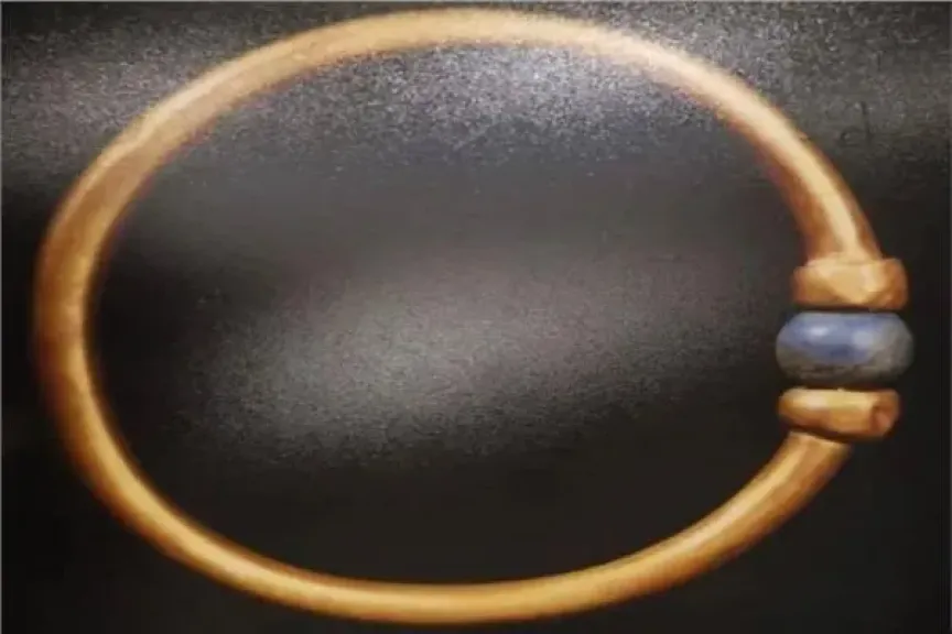 تأجيل محاكمة المتهمين بسرقة الأسورة الأثرية من المتحف المصري