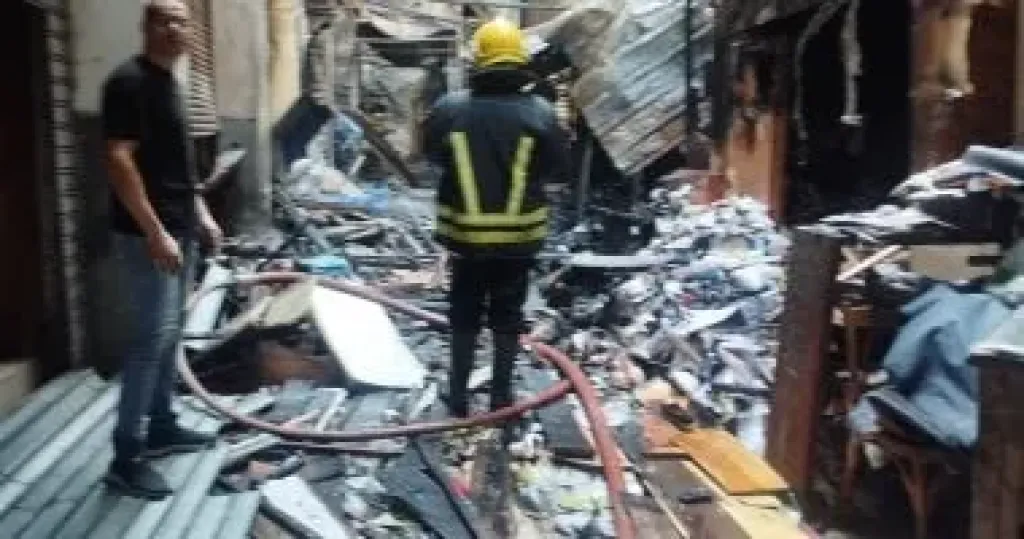 السيطرة على حريق مصنع فى مدينة 6 أكتوبر دون إصابات