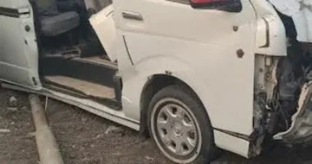 مصرع شخص وإصابة 2 آخرين إثر حادث تصادم دراجة بخارية وسيارة بالعياط