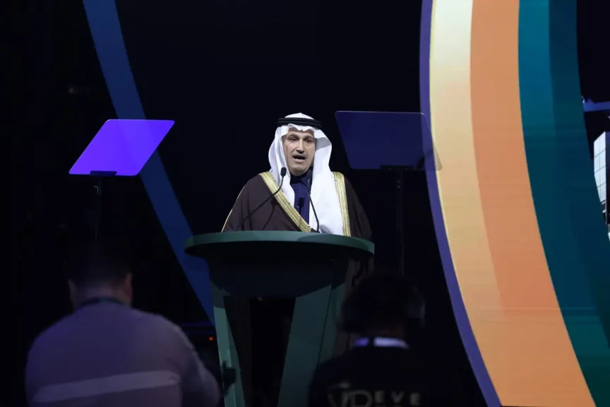 وزير النقل السعودى : تحولات سلاسل الإمداد تتطلب عقد شراكات استراتيجية جديدة