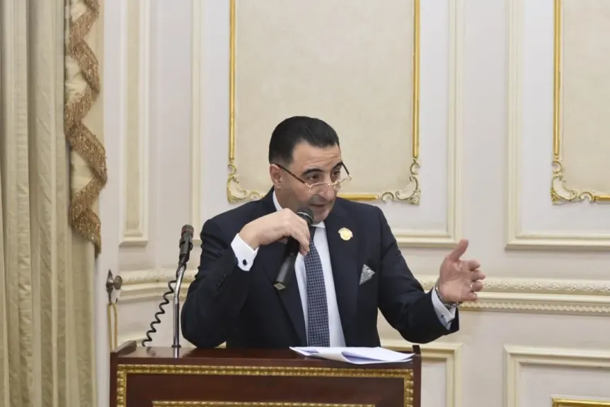 وكيل صناعة الشيوخ: مشروع إنتاج وقود الطائرات المستدام بالسخنة خطوة استراتيجية لتعزيز الصناعة الخضراء في مصر