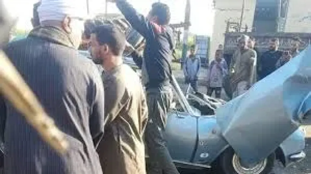 بالأسماء، إصابة 5 أشخاص في تصادم سيارة ملاكي وجرار زراعي بالدقهلية