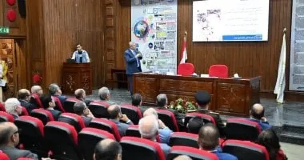 رئيس الهيئة القومية للاستشعار من البعد يفتتح غرفة نظيفة متكاملة لخدمة الأغراض البحثية والتطبيقية