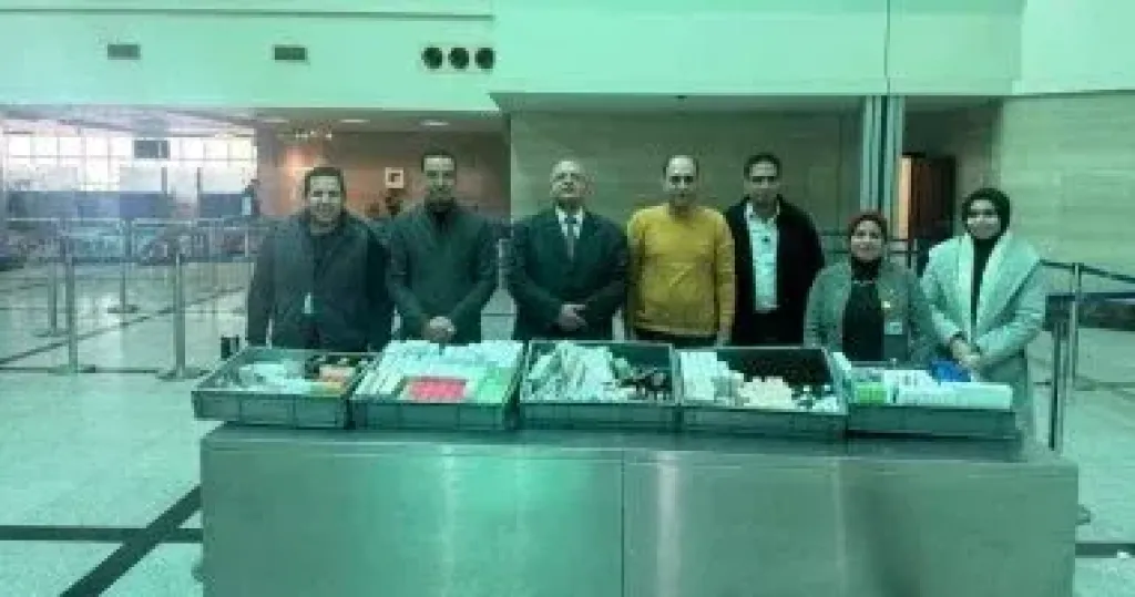 جمارك مطار أسيوط تضبط محاولة تهريب كمية من مستحضرات التجميل
