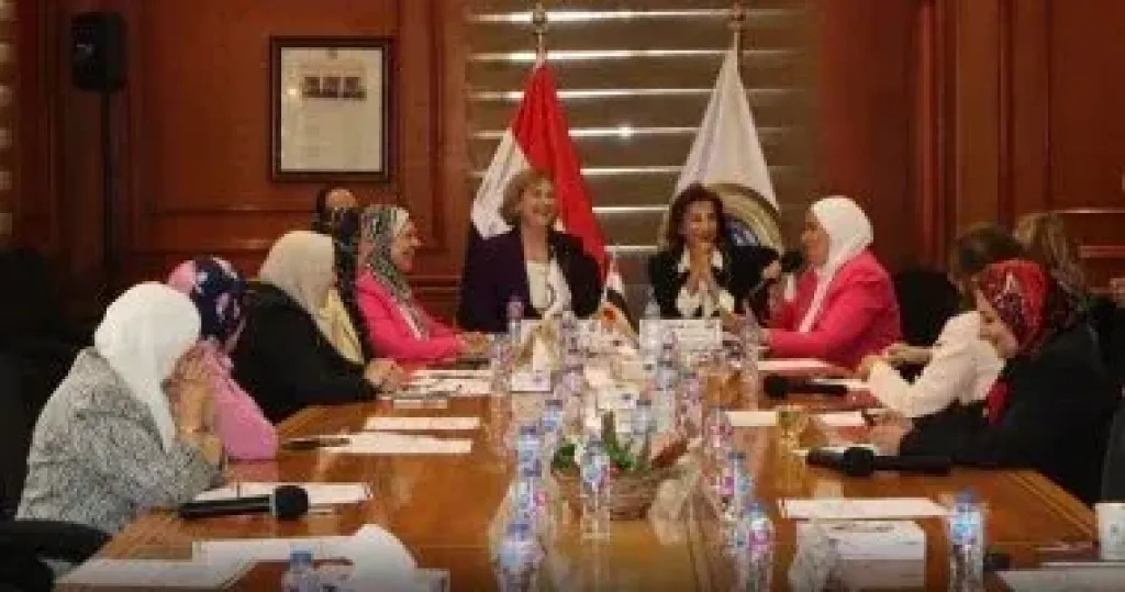 أمين المجلس الأعلى للجامعات يستعرض ملامح تطوير البرامج وربطها بسوق العمل