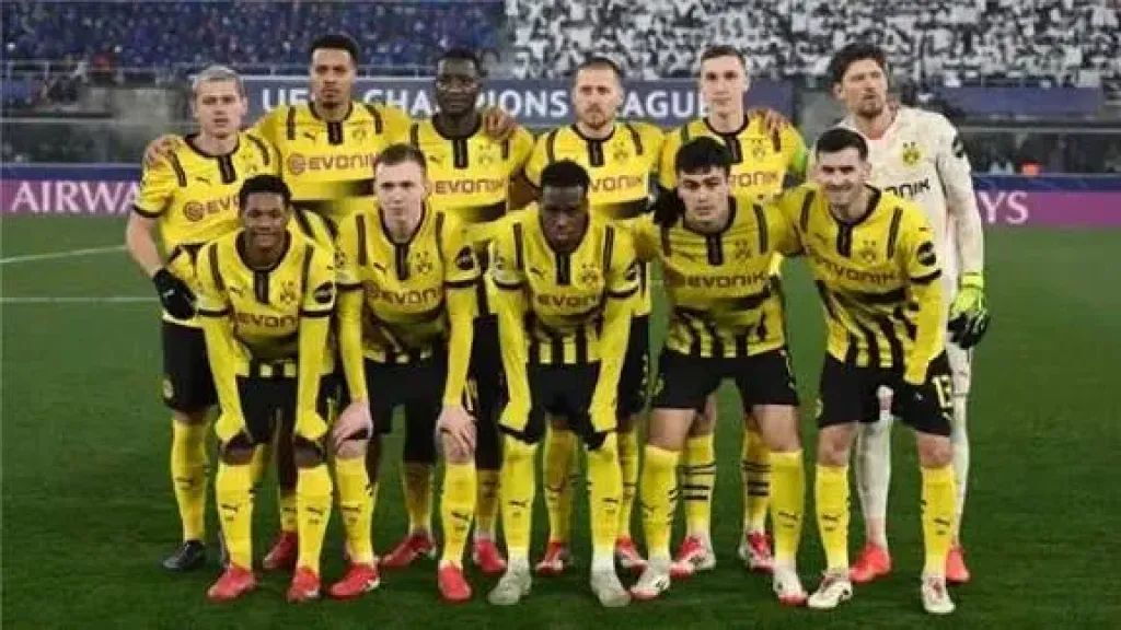 برشلونة يسعى لتدعيم دفاعه بلاعب بوروسيا دورتموند