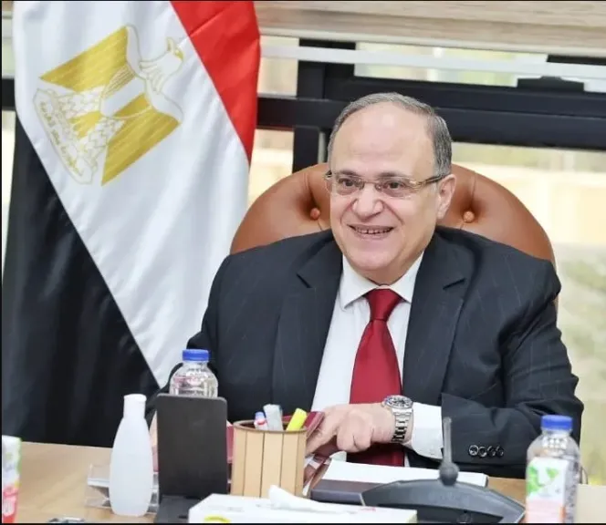 رئيس هيئة الدواء يعقد اجتماعًا مع ممثلي «داف» لمتابعة مشروعات التتبع الدوائي والتحول الرقمي|صور