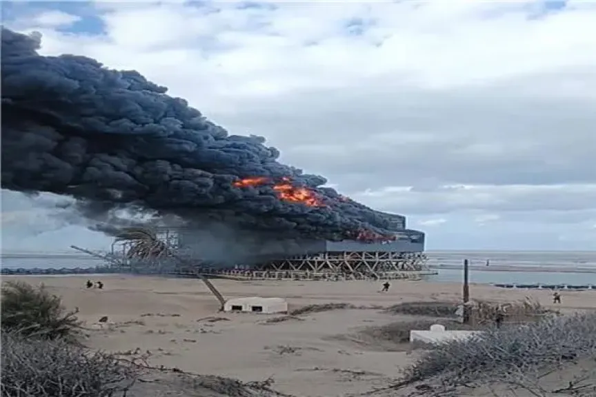 حريق محدود داخل مصنع الرمال السوداء بكفر الشيخ