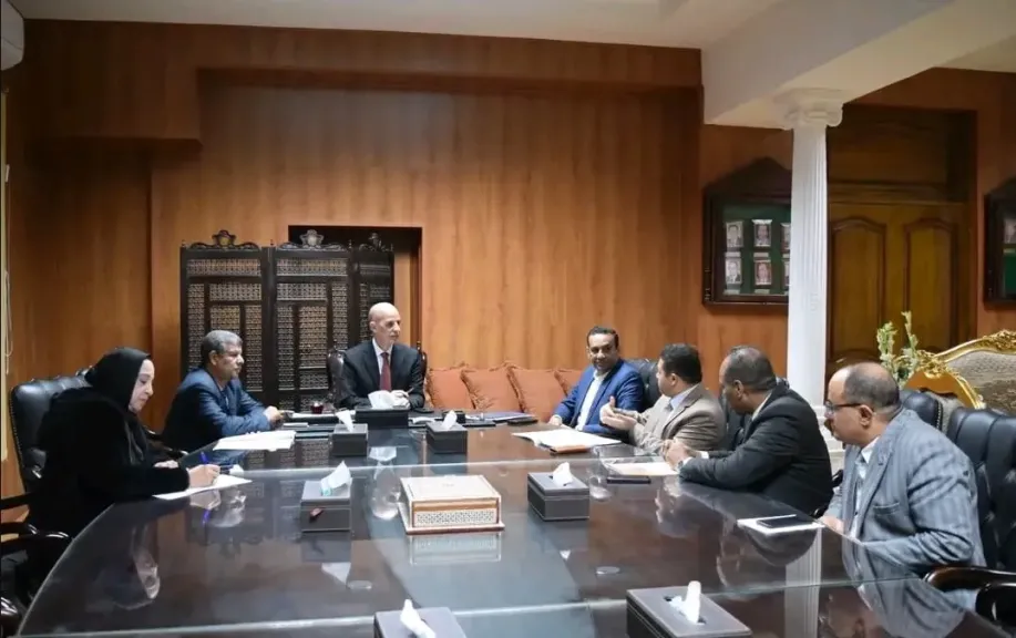 رئيس جامعة بني سويف يرأس عدد من الاجتماعات