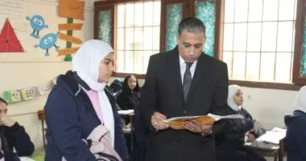 مدير تعليم الجيزة: المتابعة الميدانية مستمرة وأى تقصير يواجه بإجراءات حاسمة