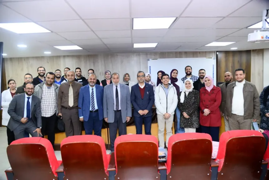 طب المخ والأعصاب بجامعة أسيوط يناقش أحدث طرق العلاج للصداع النصفي