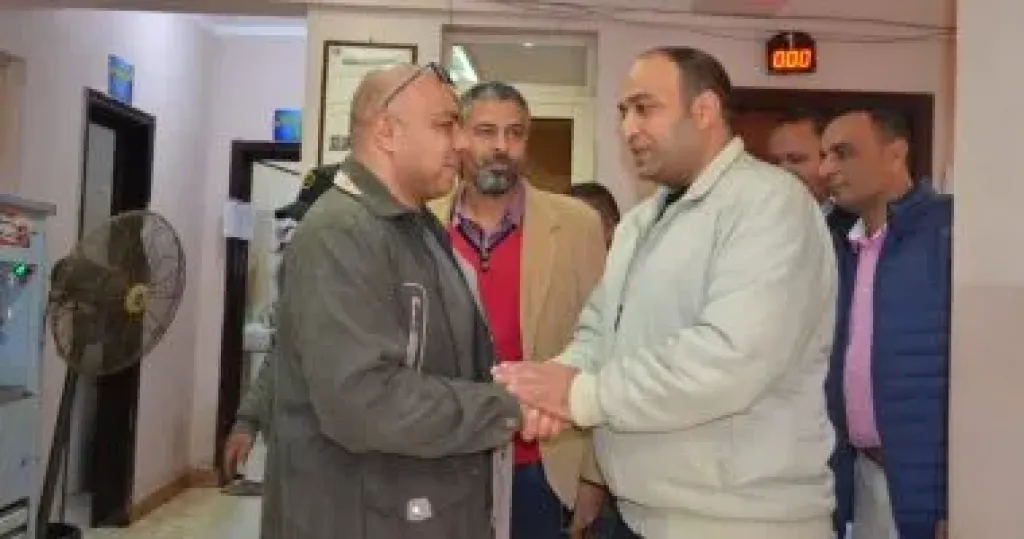 رئيس مياه الجيزة يتفقد المركز الطبى لرعاية العاملين ويشدد على نشر ثقافة الترشيد