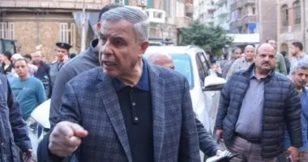 محافظ الإسكندرية يشدد على إزالة كافة الإشغالات ومراجعة تراخيص المحال