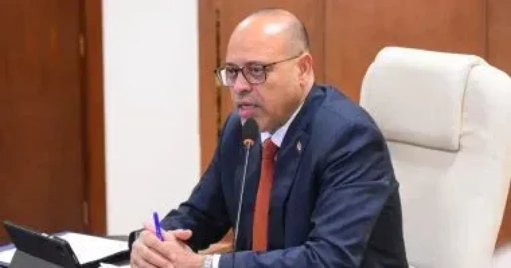 وزير العمل يلتقي مع الجالية المصرية في ميلانو ويؤكد على حماية حقوق العمالة