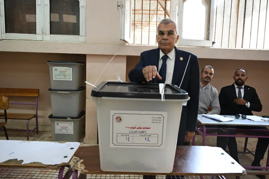 رئيس مجلس الشيوخ يدلي بصوته في إنتخابات مجلس النواب