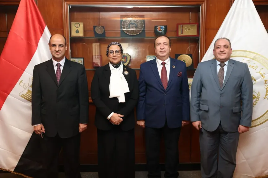 المستشارة أمل عمار تشارك في الدورة التدريبية لضباط القضاء العسكري بمركز الدراسات القضائية