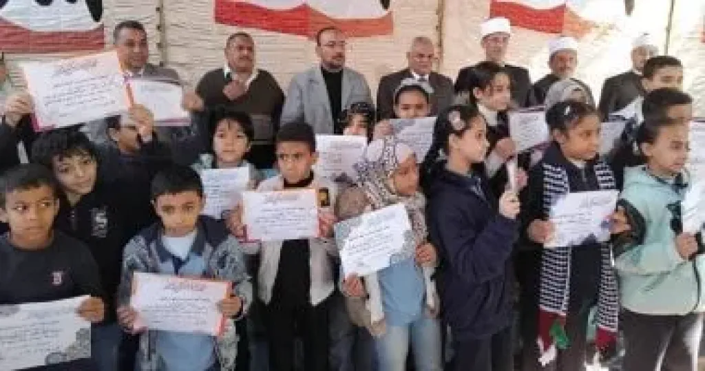 تكريم الفائزين في مسابقة العلوم والابتكارات العلمية بإدارة طهطا الأزهرية